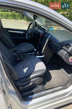 Хэтчбек Mercedes-Benz B-Class 2007 в 