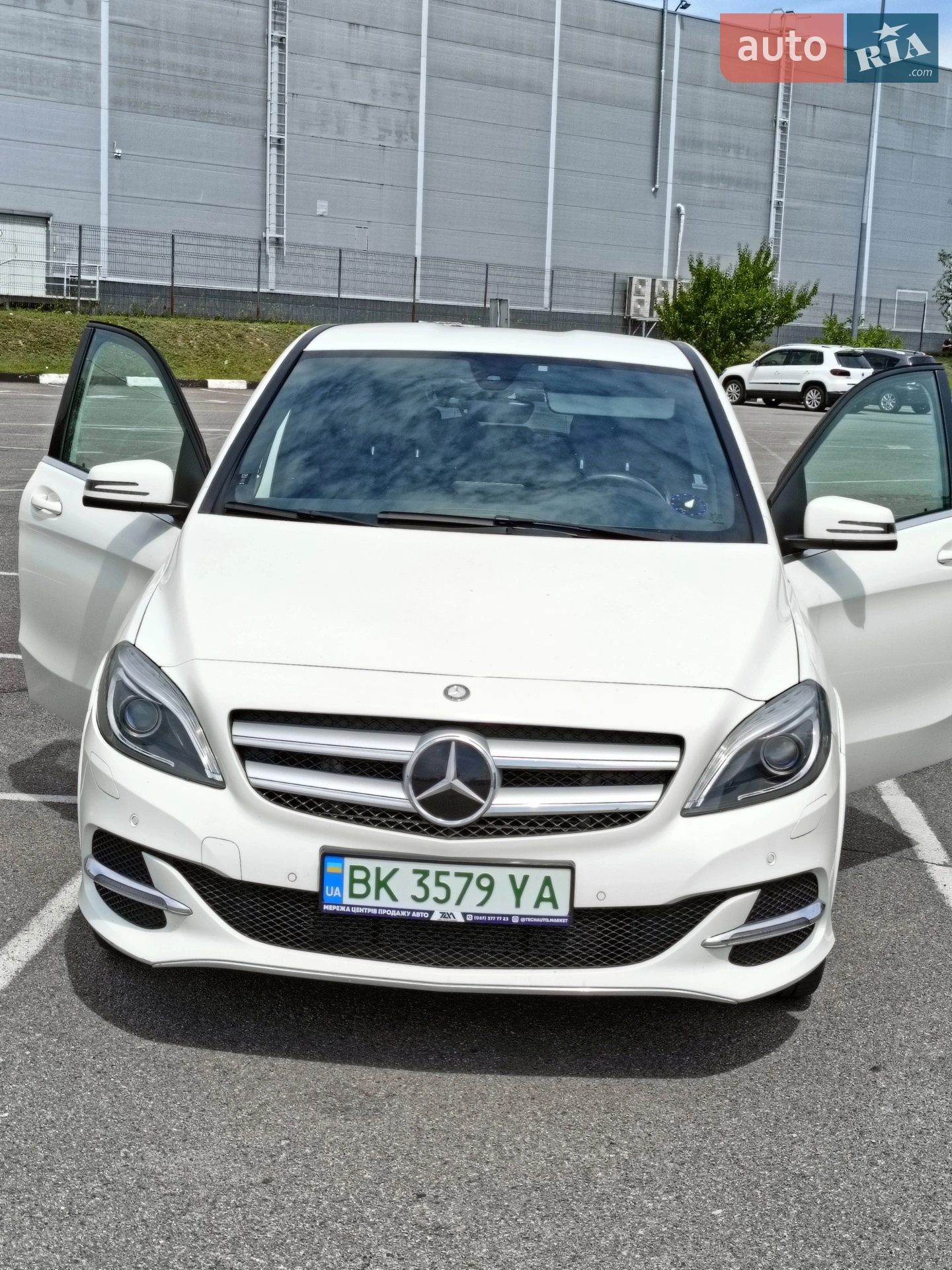 Mercedes-Benz B-Class 2016 VIN WDD2428901J011339 фото оголошення 3 з 23
