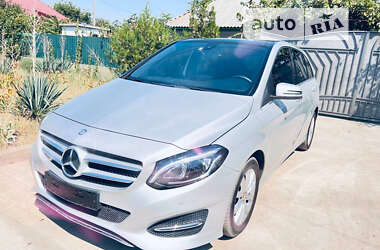 Хэтчбек Mercedes-Benz B-Class 2015 в 