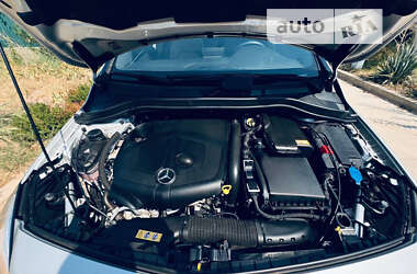 Хэтчбек Mercedes-Benz B-Class 2015 в 