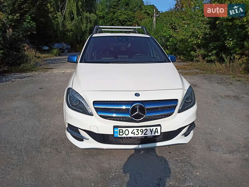 Хетчбек Mercedes-Benz B-Class 2015 в Тернополі