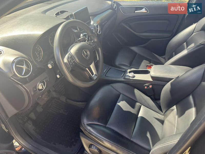 Хэтчбек Mercedes-Benz B-Class 2014 в Ужгороде