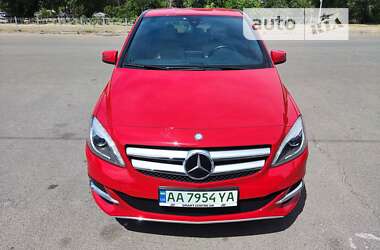 Хэтчбек Mercedes-Benz B-Class 2015 в Киеве