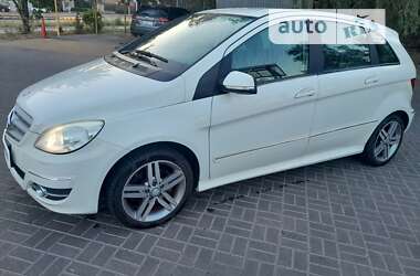 Хэтчбек Mercedes-Benz B-Class 2010 в Киеве