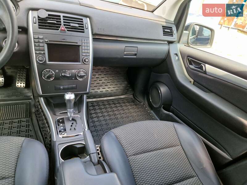 Хэтчбек Mercedes-Benz B-Class 2010 в Днепре