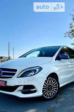 Хетчбек Mercedes-Benz B-Class 2016 в Кременчуці