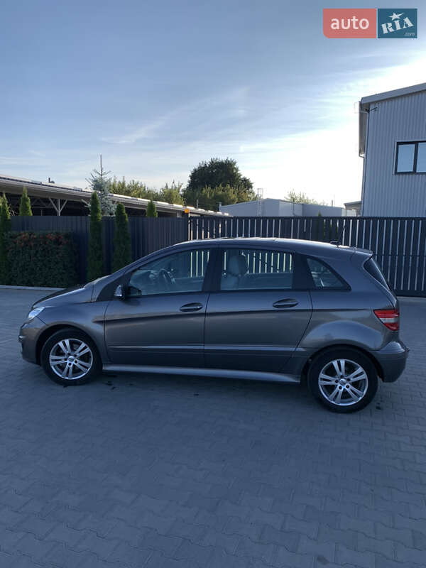 Хетчбек Mercedes-Benz B-Class 2009 в Ізяславі фото 5 Хетчбек Mercedes-Benz B-Class 2009 в Ізяславі