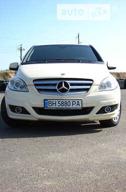 Хэтчбек Mercedes-Benz B-Class 2010 в Одессе