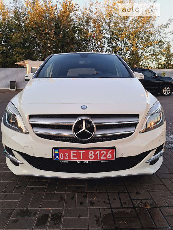 Хэтчбек Mercedes-Benz B-Class 2016 в Киеве