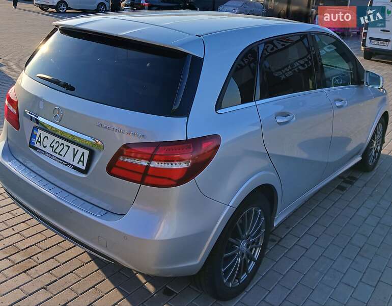 Хэтчбек Mercedes-Benz B-Class 2014 в Луцке
