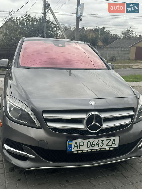 Хэтчбек Mercedes-Benz B-Class 2015 в Запорожье