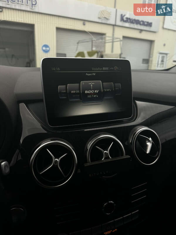 Хэтчбек Mercedes-Benz B-Class 2015 в Запорожье