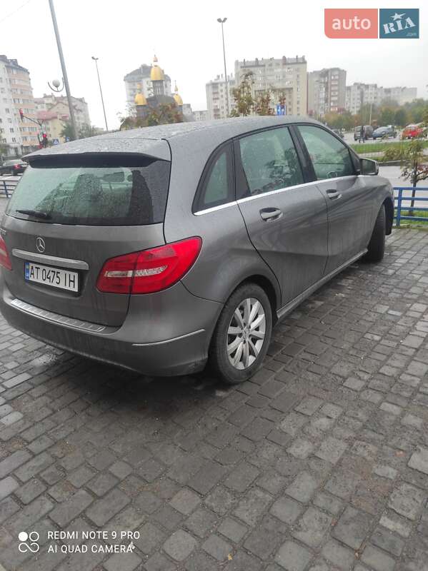 Хэтчбек Mercedes-Benz B-Class 2013 в Ивано-Франковске фото 5 Хэтчбек Mercedes-Benz B-Class 2013 в Ивано-Франковске