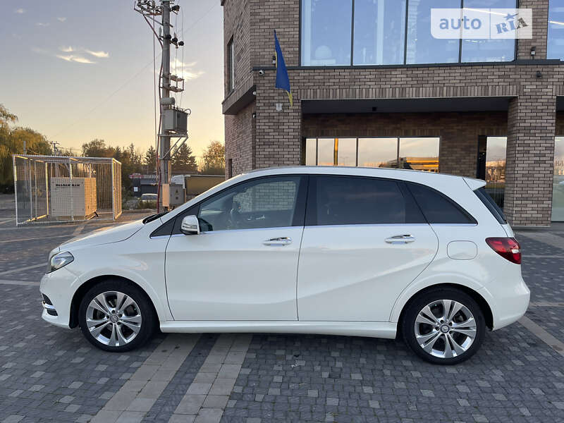 Хэтчбек Mercedes-Benz B-Class 2016 в Львове фото 8 Хэтчбек Mercedes-Benz B-Class 2016 в Львове