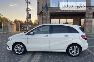 Хэтчбек Mercedes-Benz B-Class 2016 в 