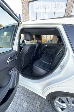 Хэтчбек Mercedes-Benz B-Class 2016 в 