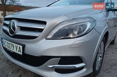 Хетчбек Mercedes-Benz B-Class 2017 в 