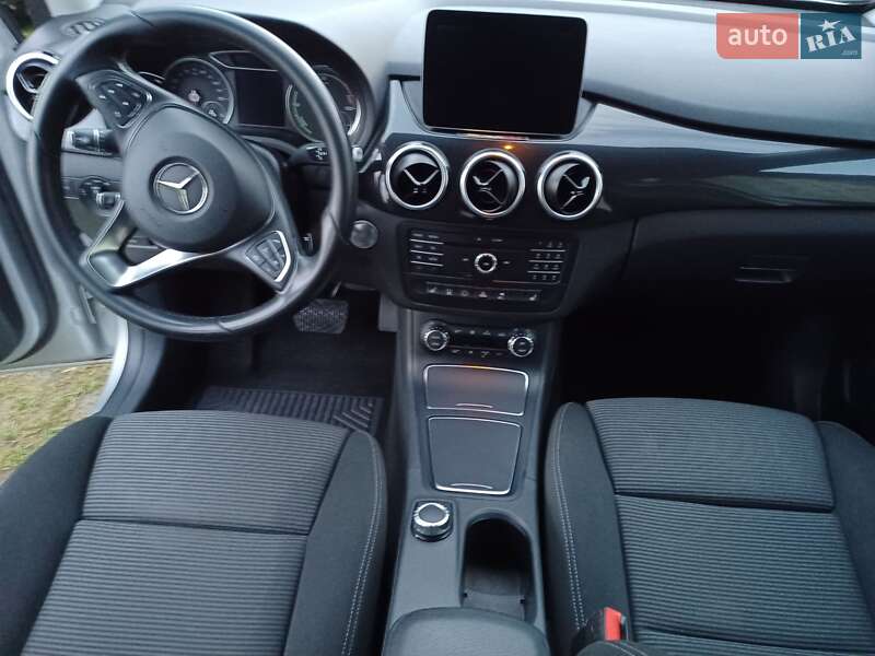 Хэтчбек Mercedes-Benz B-Class 2017 в Старой Выжевке