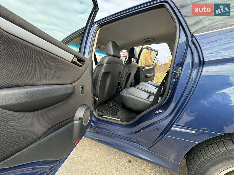 Хэтчбек Mercedes-Benz B-Class 2011 в Вараше