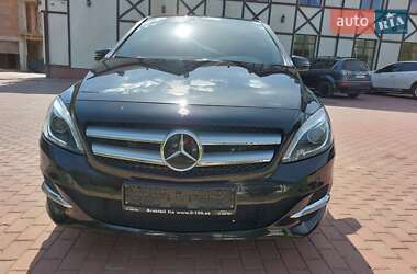 Хэтчбек Mercedes-Benz B-Class 2016 в 