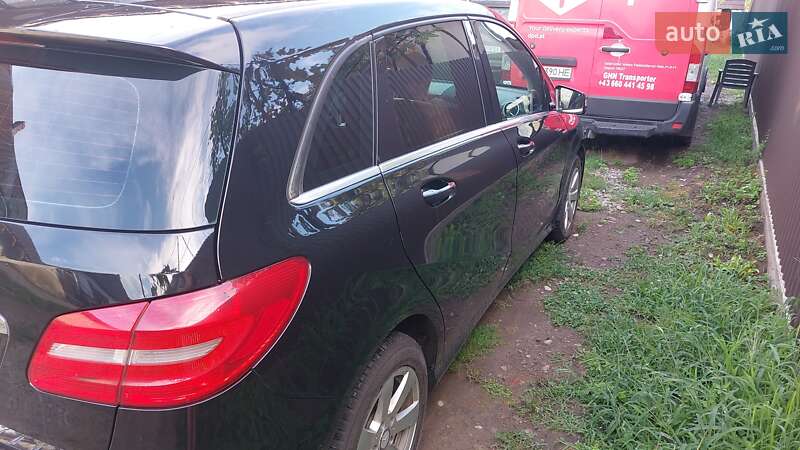 Хэтчбек Mercedes-Benz B-Class 2012 в Сваляве