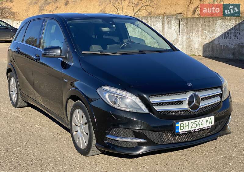 Хэтчбек Mercedes-Benz B-Class 2017 в Одессе