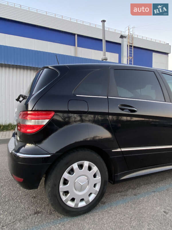 Хетчбек Mercedes-Benz B-Class 2010 в Дніпрі