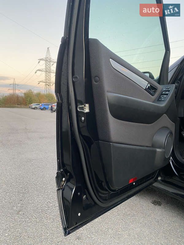 Хэтчбек Mercedes-Benz B-Class 2010 в Днепре