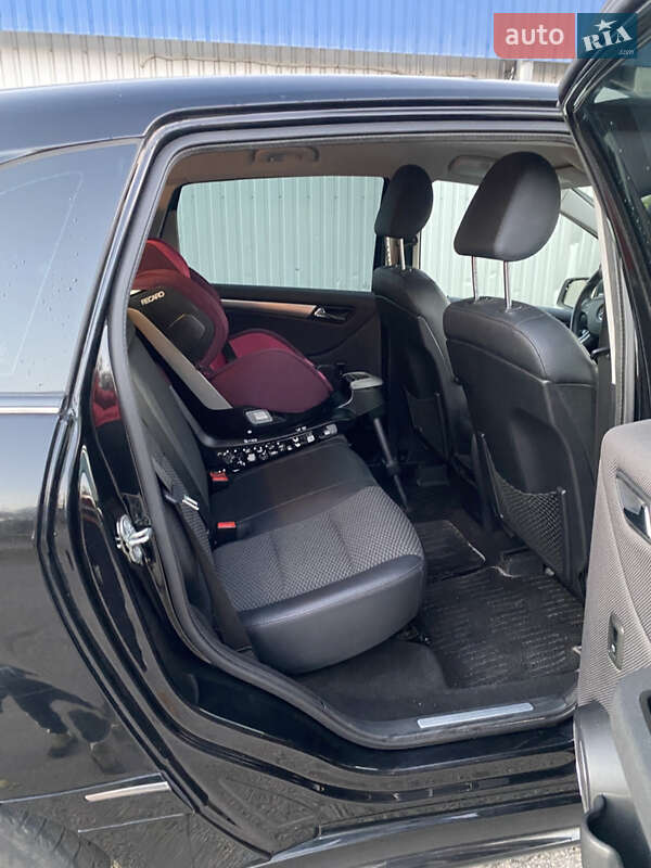 Хетчбек Mercedes-Benz B-Class 2010 в Дніпрі