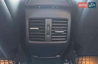 Хэтчбек Mercedes-Benz B-Class 2016 в 