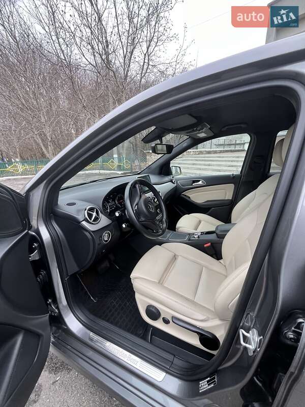 Хэтчбек Mercedes-Benz B-Class 2016 в Тернополе