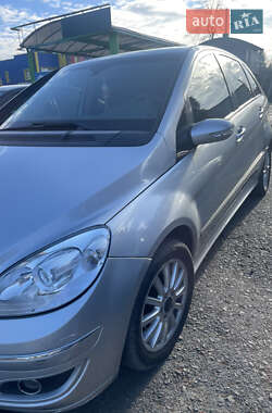 Хэтчбек Mercedes-Benz B-Class 2008 в 