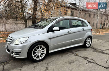 Хэтчбек Mercedes-Benz B-Class 2010 в Киеве