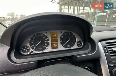 Хэтчбек Mercedes-Benz B-Class 2007 в 