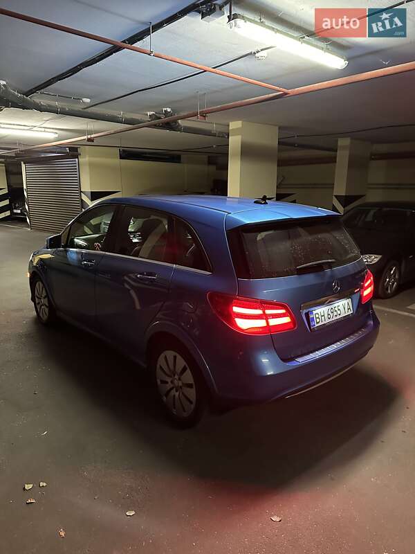 Хэтчбек Mercedes-Benz B-Class 2015 в Одессе
