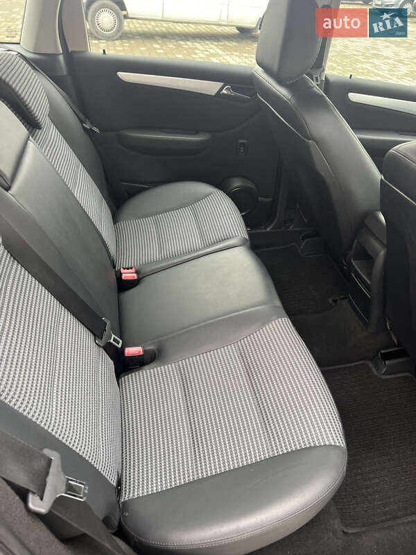 Хэтчбек Mercedes-Benz B-Class 2006 в Хусте
