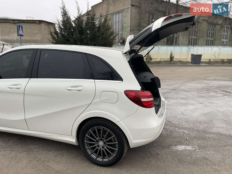 Хетчбек Mercedes-Benz B-Class 2015 в Рівному фото 35 Хетчбек Mercedes-Benz B-Class 2015 в Рівному
