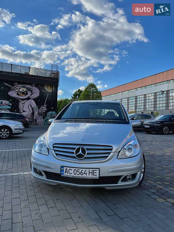 Хэтчбек Mercedes-Benz B-Class 2006 в 