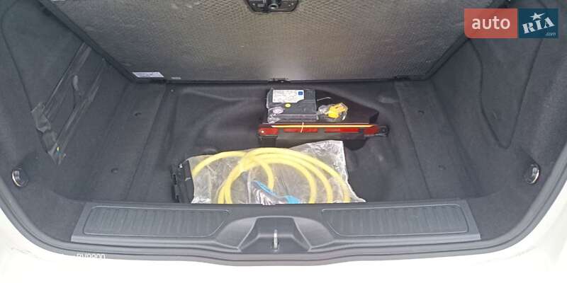 Хетчбек Mercedes-Benz B-Class 2017 в Харкові фото 9 Хетчбек Mercedes-Benz B-Class 2017 в Харкові