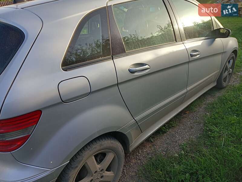 Хэтчбек Mercedes-Benz B-Class 2006 в Ужгороде фото 4 Хэтчбек Mercedes-Benz B-Class 2006 в Ужгороде