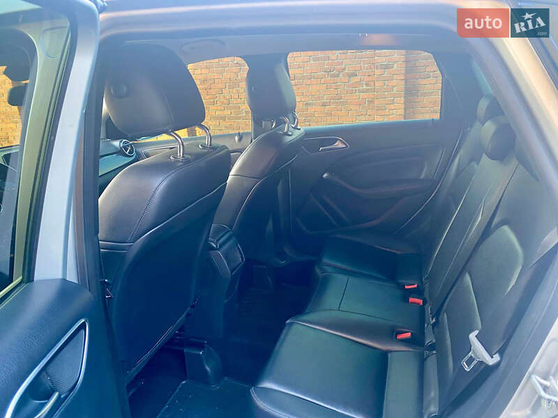 Хэтчбек Mercedes-Benz B-Class 2012 в Жовкве