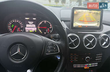Хэтчбек Mercedes-Benz B-Class 2015 в 
