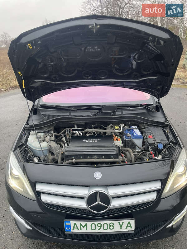 Хэтчбек Mercedes-Benz B-Class 2014 в Коростене