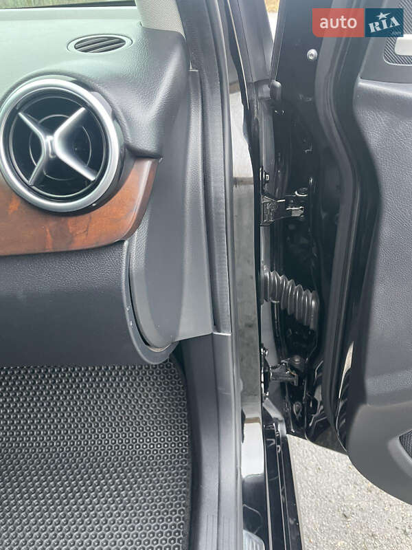 Хэтчбек Mercedes-Benz B-Class 2014 в Коростене