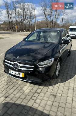 Хетчбек Mercedes-Benz B-Class 2019 в 