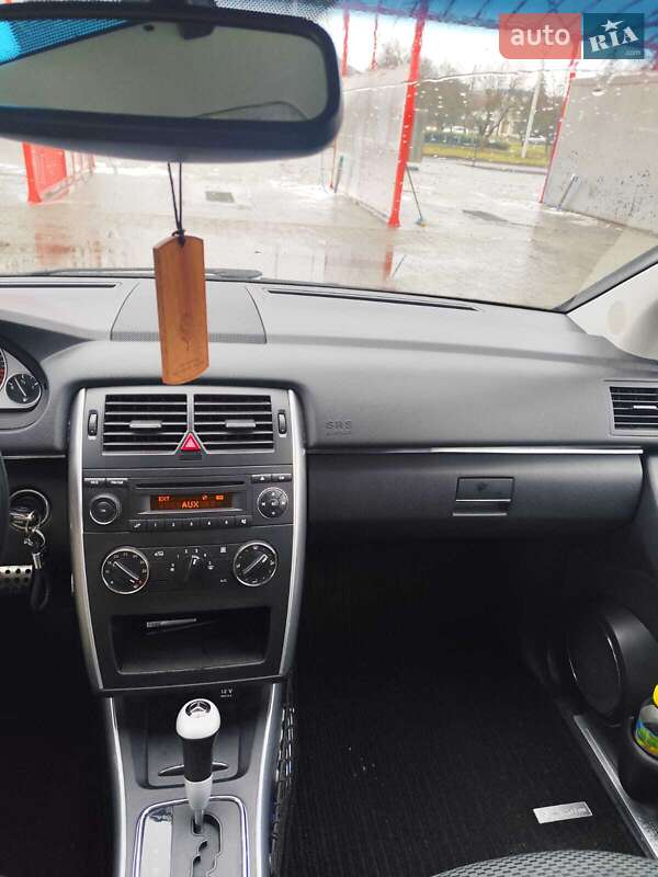 Хэтчбек Mercedes-Benz B-Class 2008 в Луцке фото 12 Хэтчбек Mercedes-Benz B-Class 2008 в Луцке
