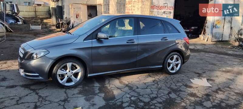 Хэтчбек Mercedes-Benz B-Class 2013 в Черновцах