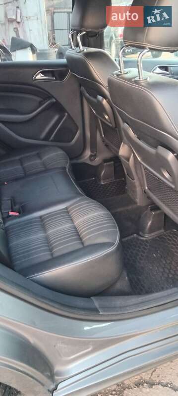 Хэтчбек Mercedes-Benz B-Class 2013 в Черновцах