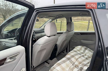 Хэтчбек Mercedes-Benz B-Class 2007 в 