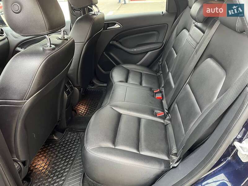 Хетчбек Mercedes-Benz B-Class 2016 в Житомирі